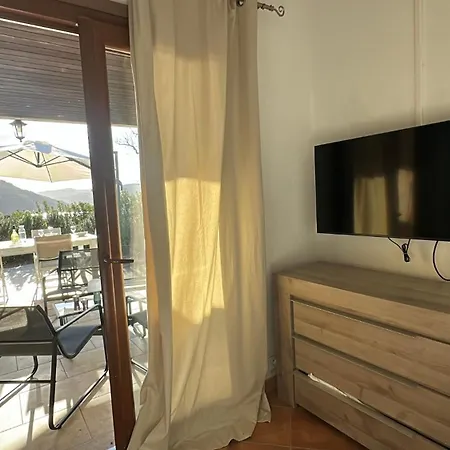 Familiale Situee A 10 Minutes A Pieds De La De Santa Giulia Villa *
